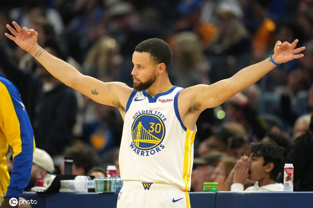 2025圣诞大战有何特别？ 库里击碎魔咒雷霆跌落神坛